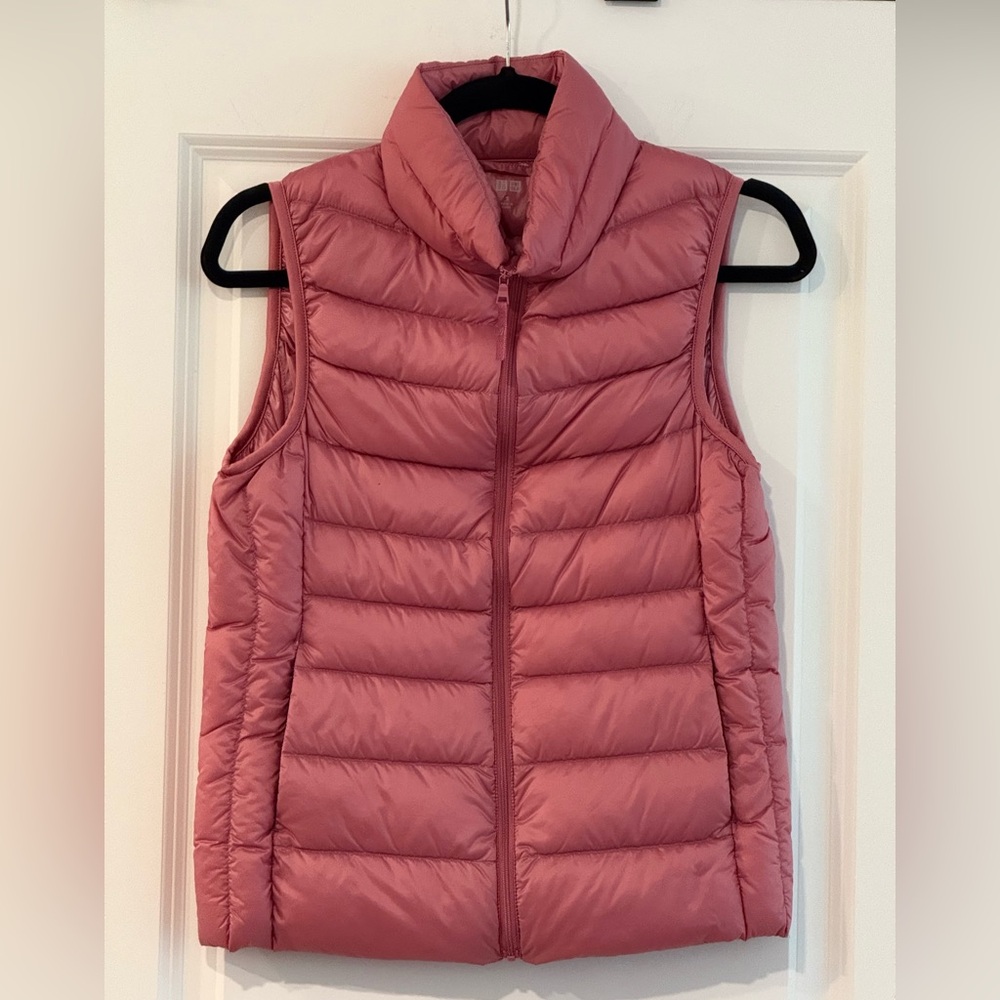 Uniqlo Pink Quilted Puffer Vest Sz Small